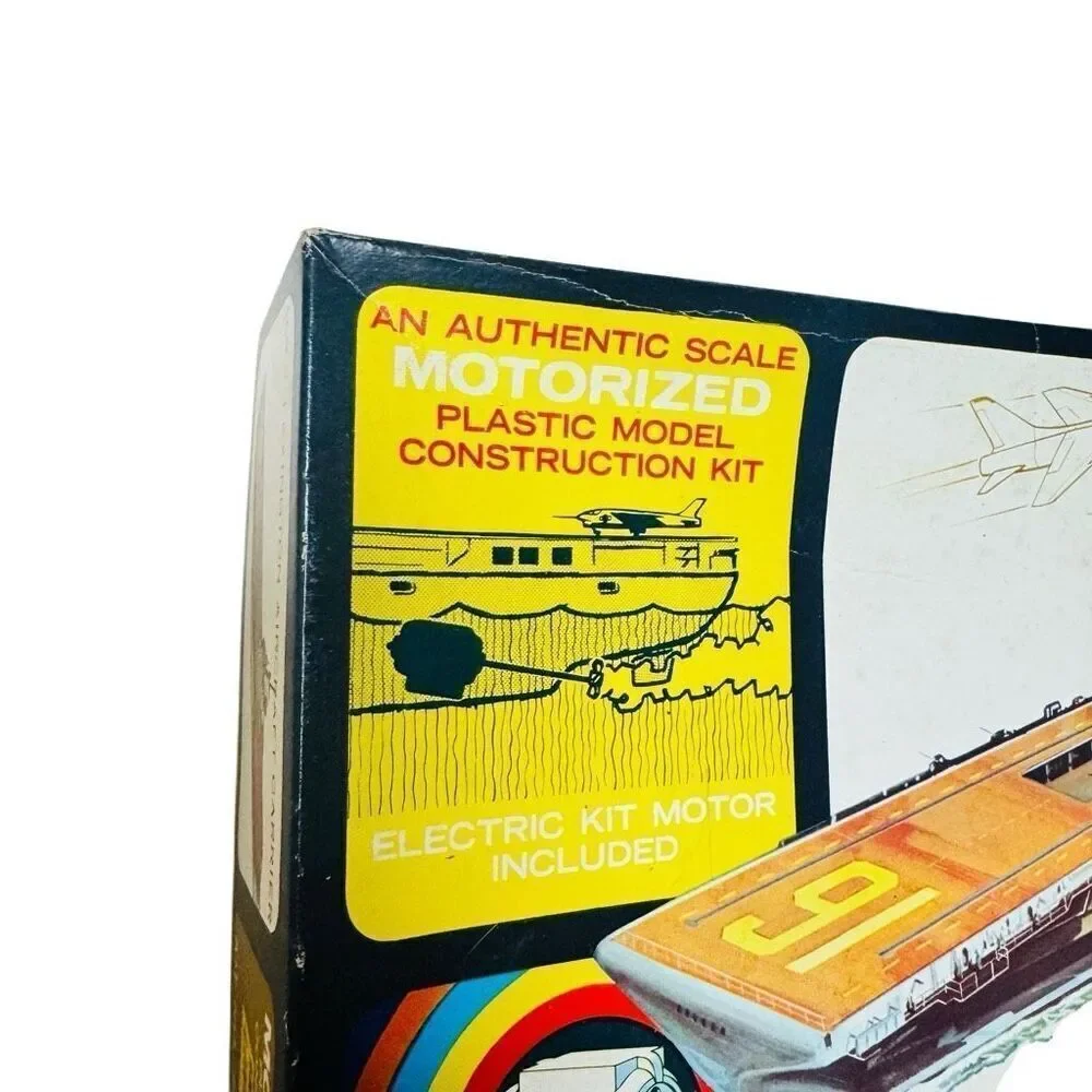1968 Model Kit Motorized Lindberg Line USS Lexington Aircraft Carrier complete